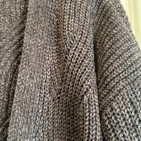 Soft cardigan sweater small - Picture 3 of 8